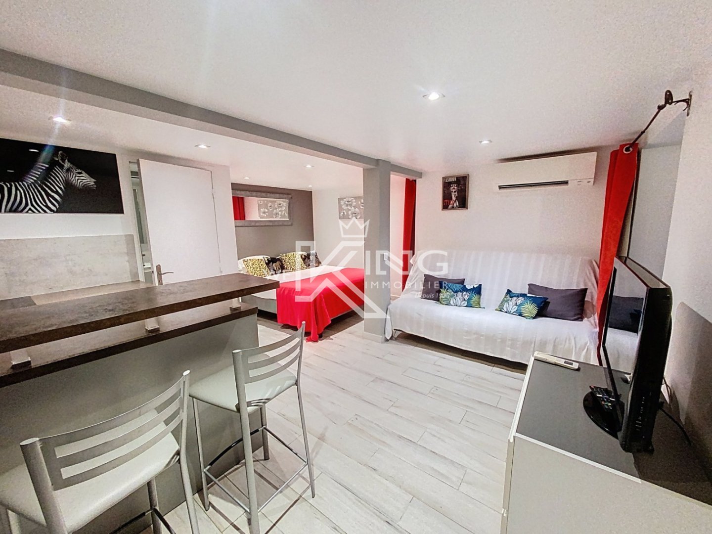 Villa vue mer exceptionnelle  5 appartements & forte rentabilit | La Croisette