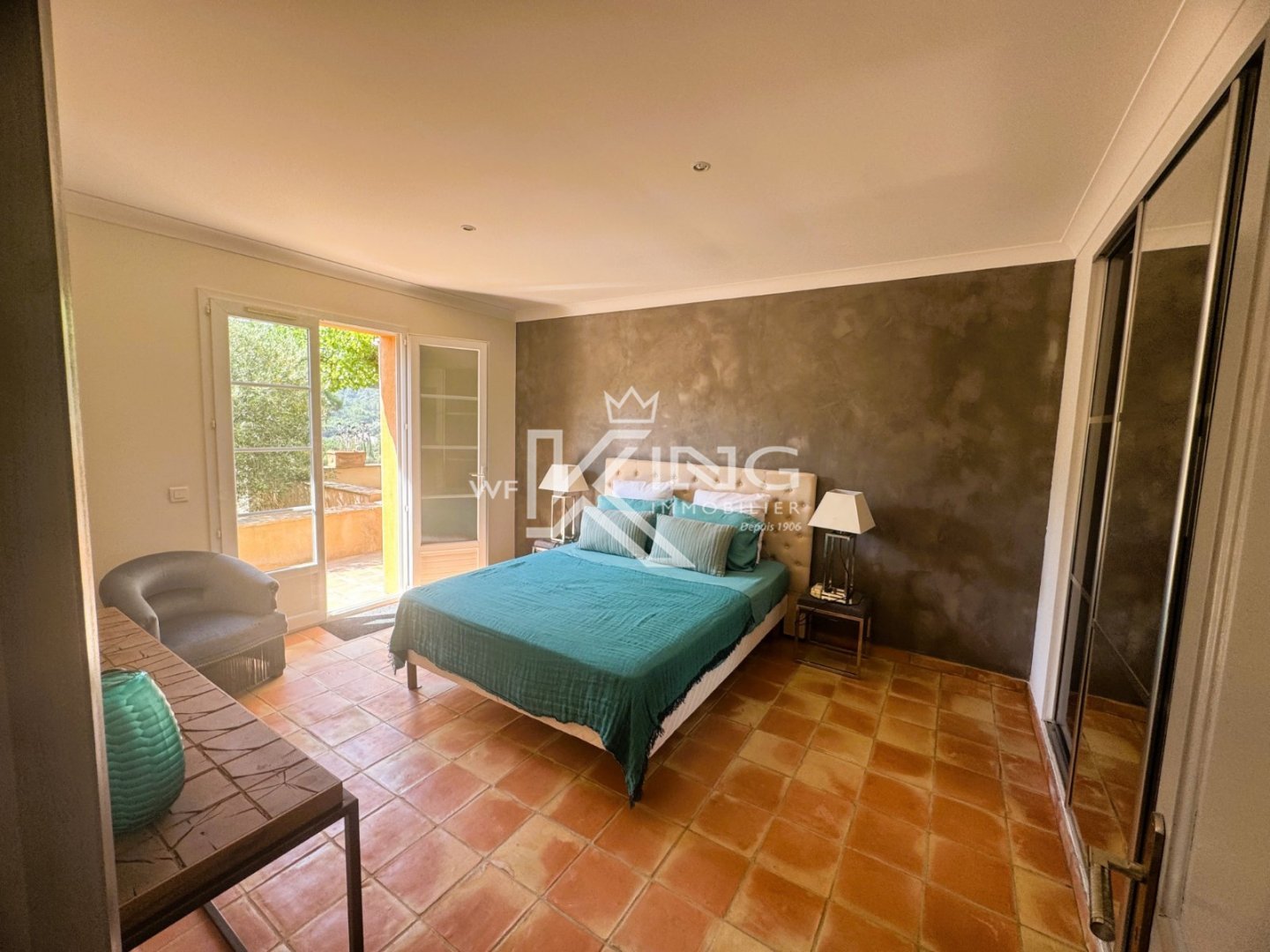 Villa Bastide avec 4 Suites, Piscine et Vue Panoramique – Plan de la Tour