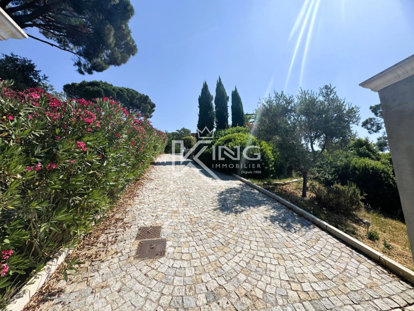 Villa Bastide avec 4 Suites, Piscine et Vue Panoramique – Plan de la Tour